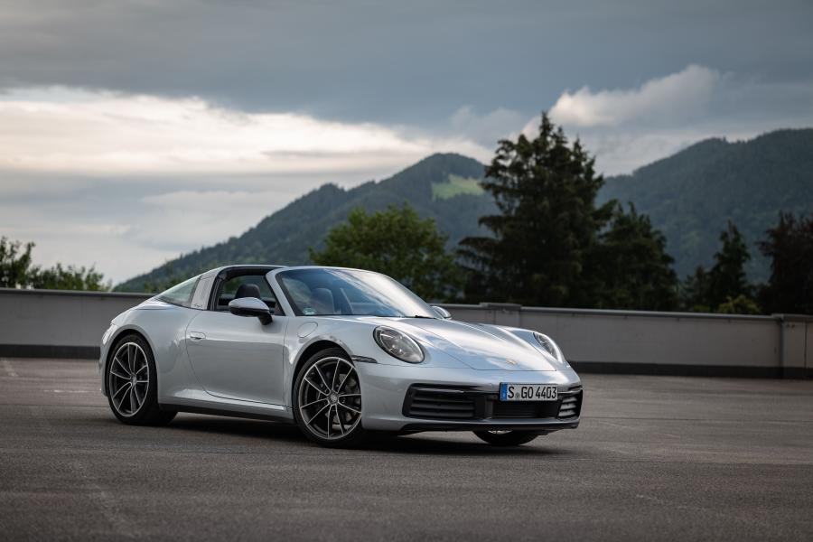  Porsche 911 Targa 4 (992) 2020 года  (WW) (фото 11 из 43)